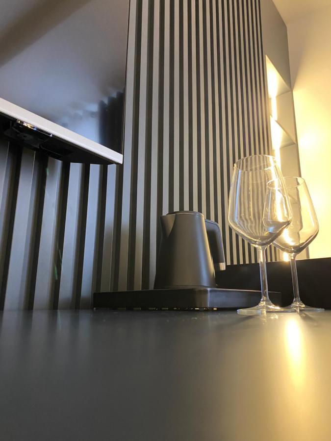 Tirana Central Rooms Bagian luar foto