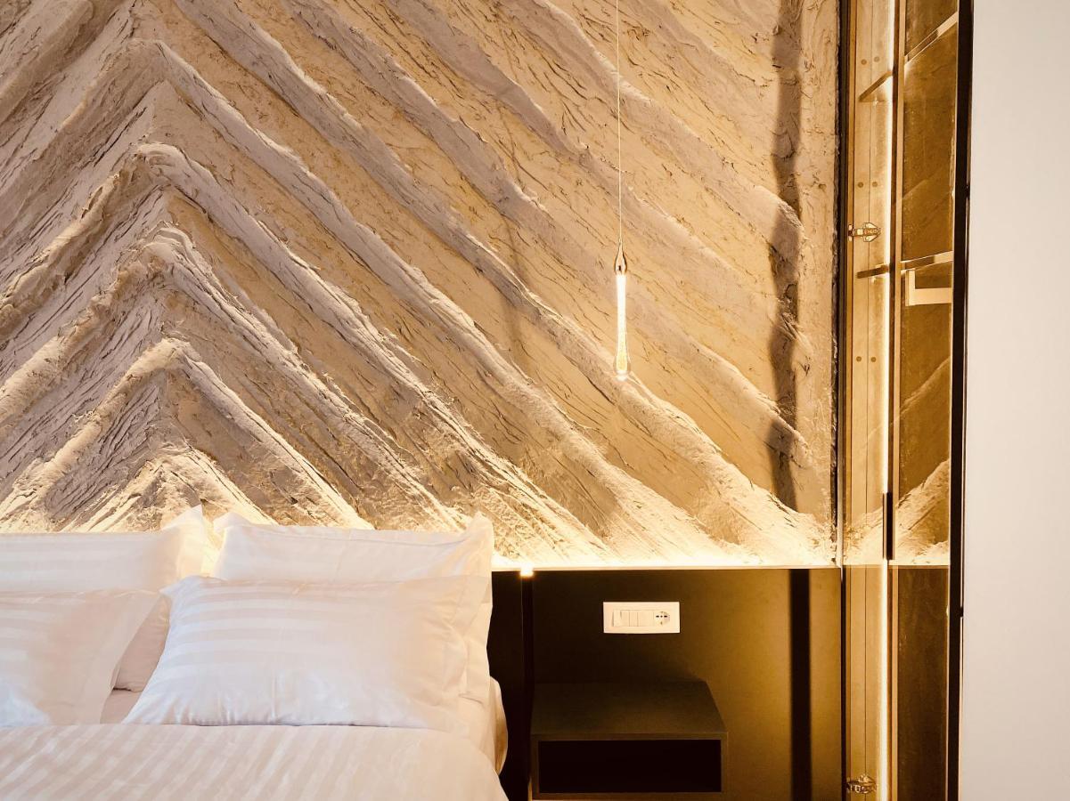 Tirana Central Rooms Bagian luar foto
