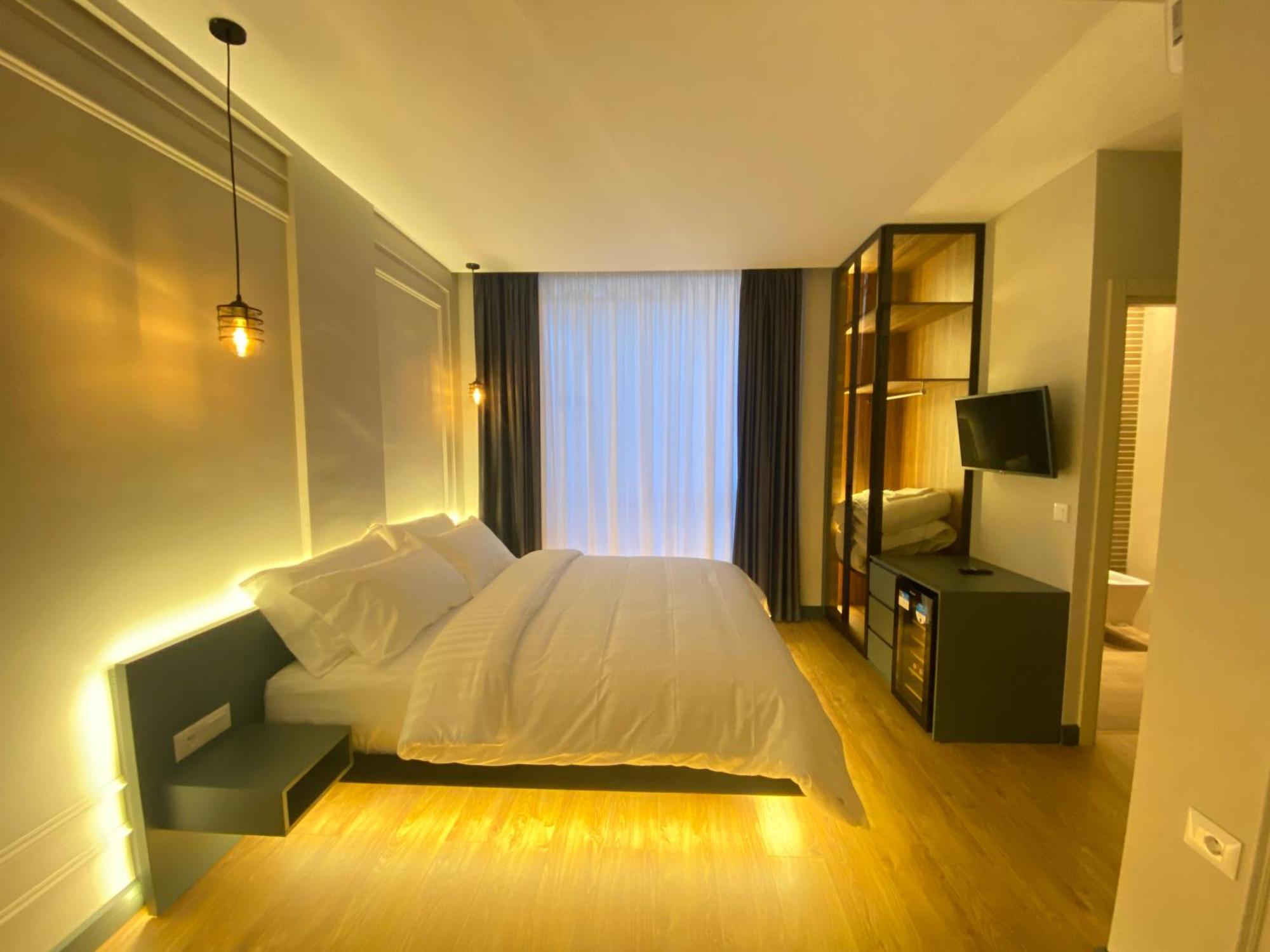 Tirana Central Rooms Bagian luar foto