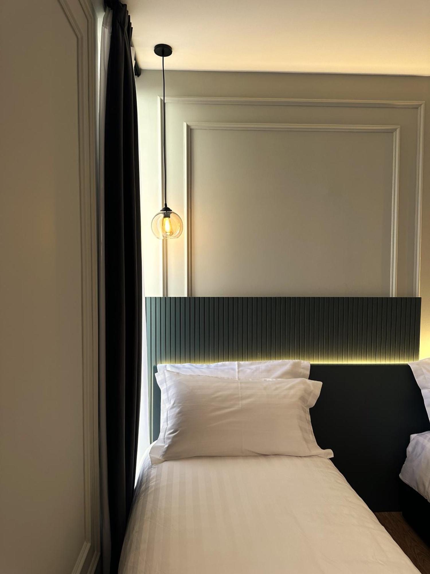 Tirana Central Rooms Bagian luar foto