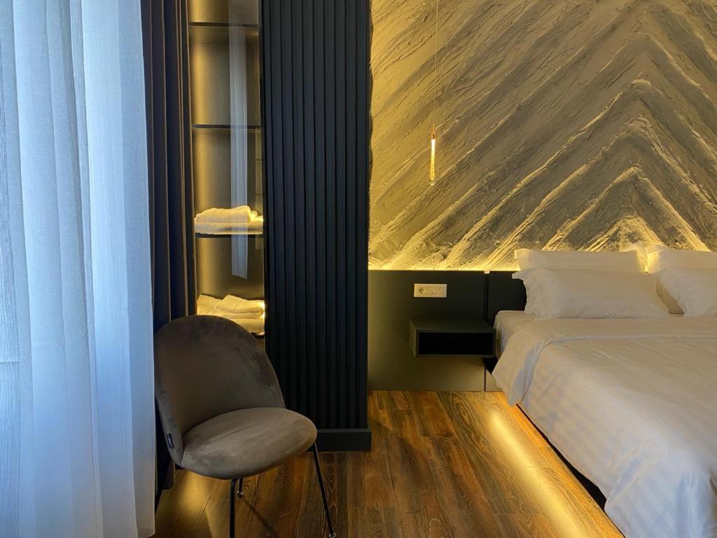 Tirana Central Rooms Bagian luar foto